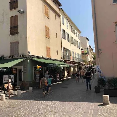 شقة Old Antibes, One Bed App, In Front Of The Port!