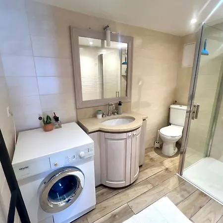 Old Antibes, One Bed App, In Front Of The Port! Apartman Antibes